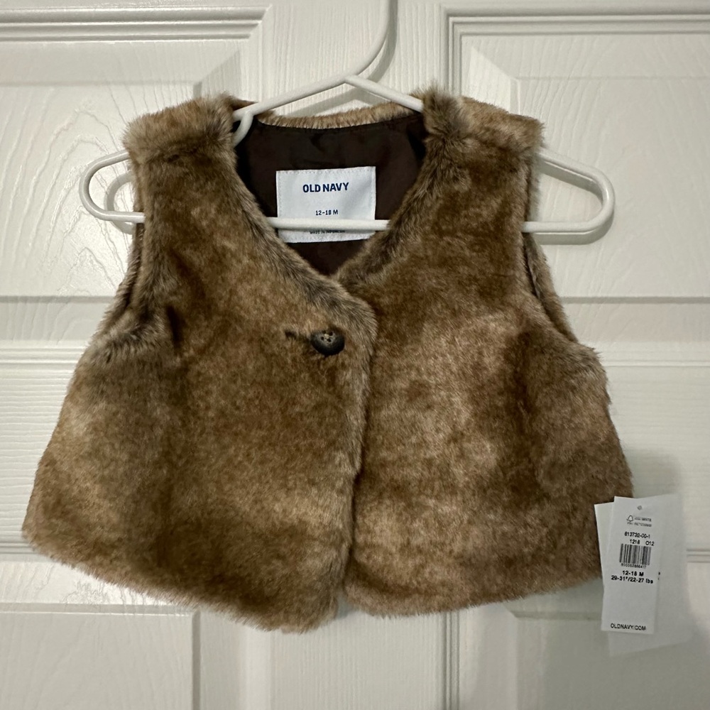 New With Tags: Girl’s 12-18 M Old Navy Kids Faux Fur Vest - Brown